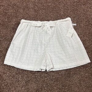 Nordstrom White High Waist Shorts size:2X